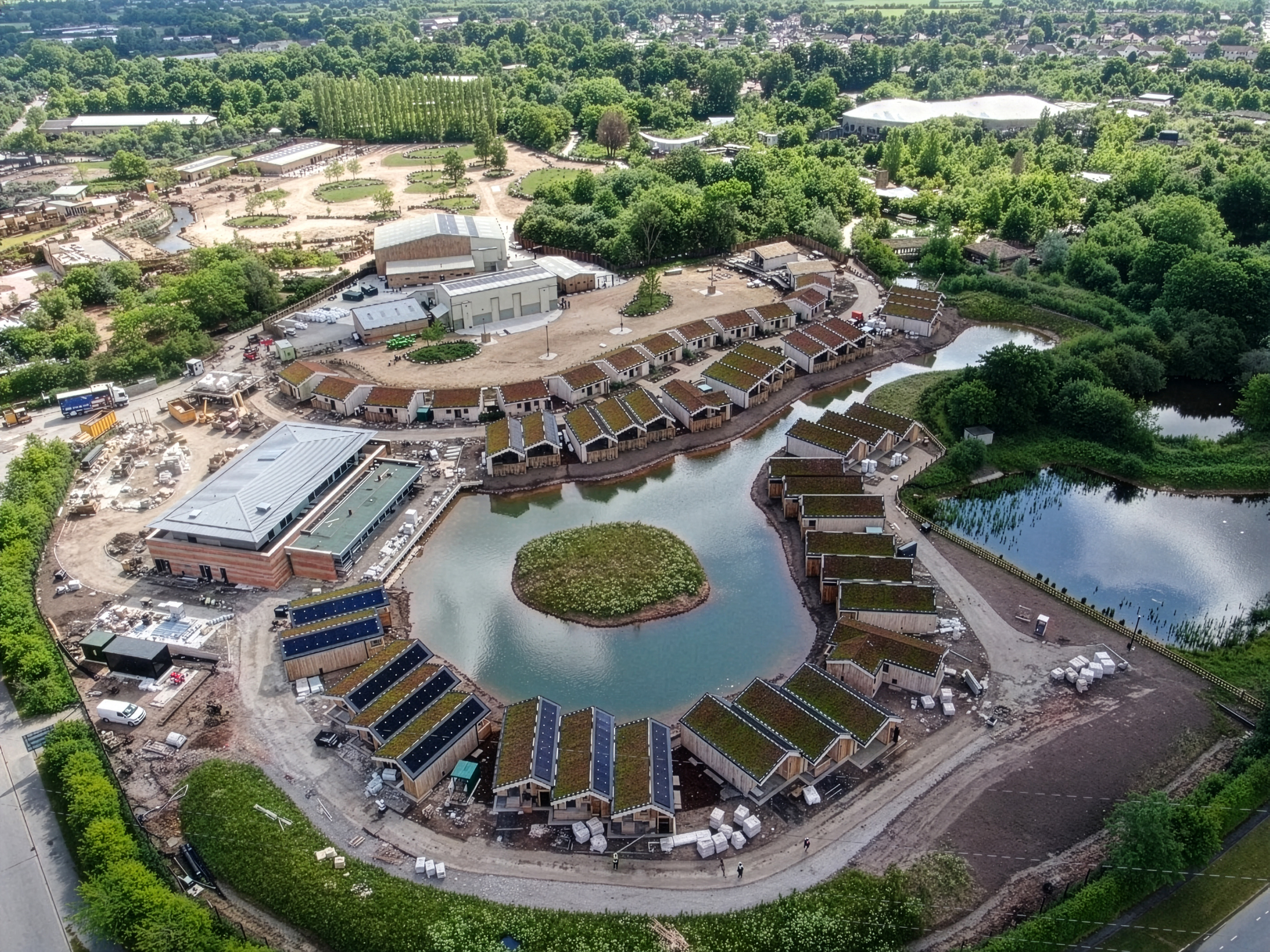 Chester Zoo Lodges, winner of the 2026 NFRC UK Roofing Awards’ Green Roof category. With proper maintenance, the biodiverse green roof will support the zoo’s environmental objectives for years to come.